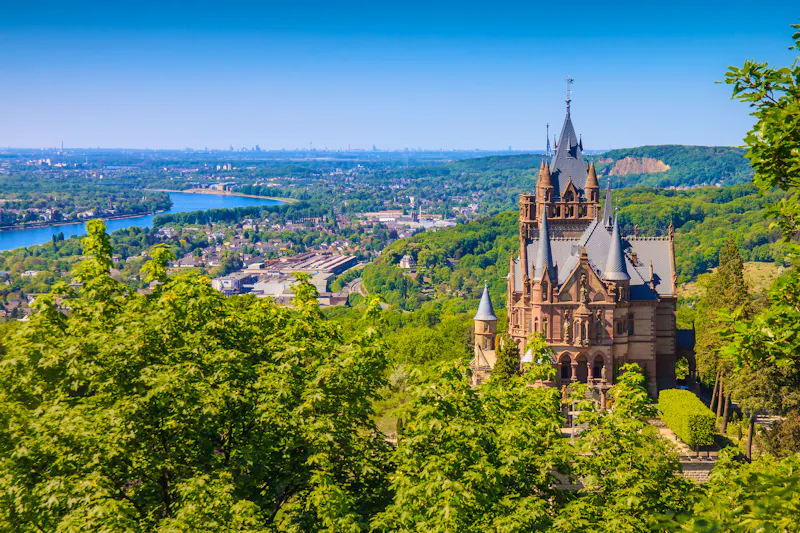 Schloss Drachenburg im Siebengebirge - &copy;Adrian72 - stock.adobe.com