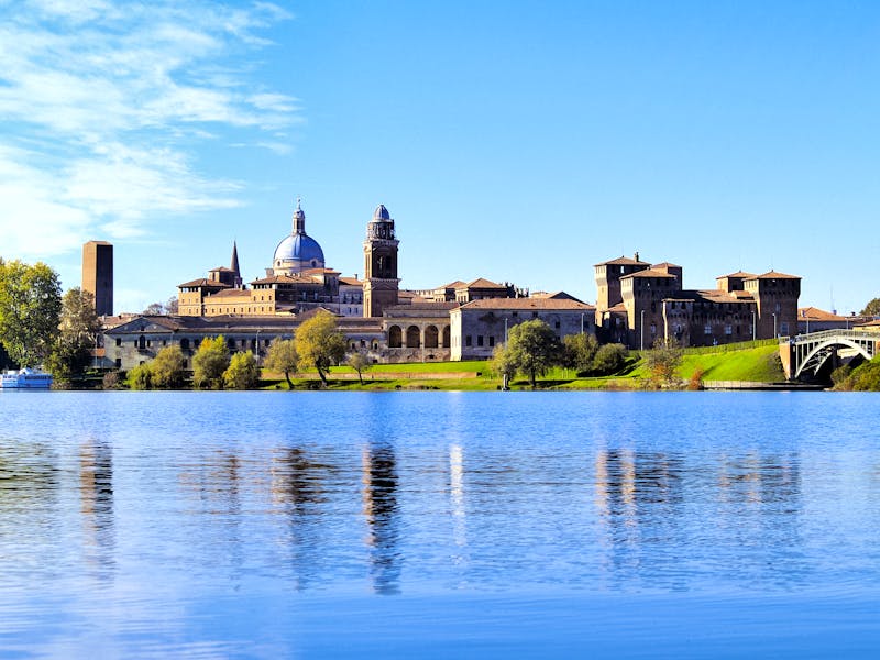Mantua - ©Karol Koz_owski -  Adobe Stockphoto