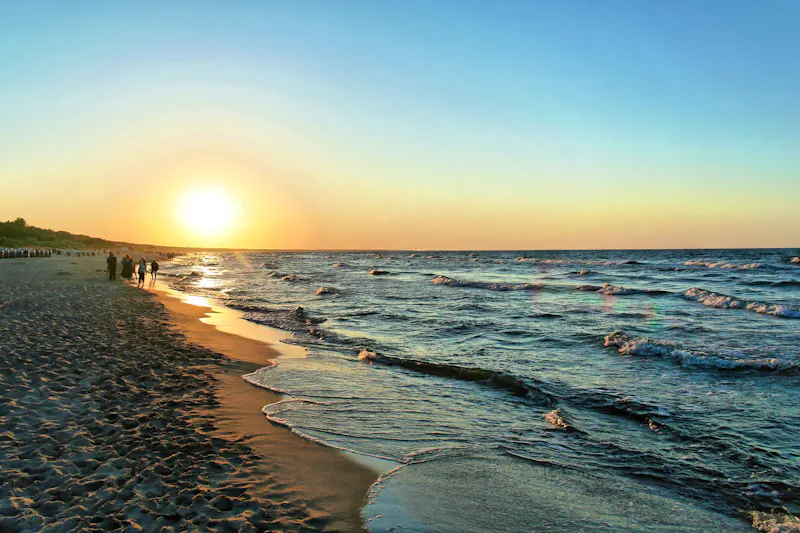 Sonnenuntergang am Strand von Zinnowitz auf der Ostsee-Insel Usedom - &copy;©Meckpommi - stock.adobe.com