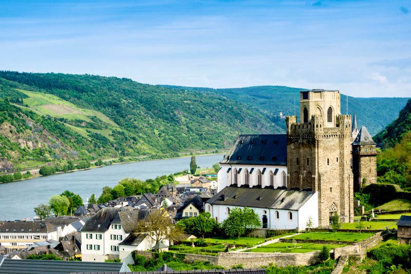 Oberwesel St. Martin Kirche  - ©oxie99 - Adobe Stockphoto