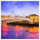 Abendstimmung an der Ha'penny Bridge über den River Liffey in Dublin – © ©littleny - stock.adobe.com