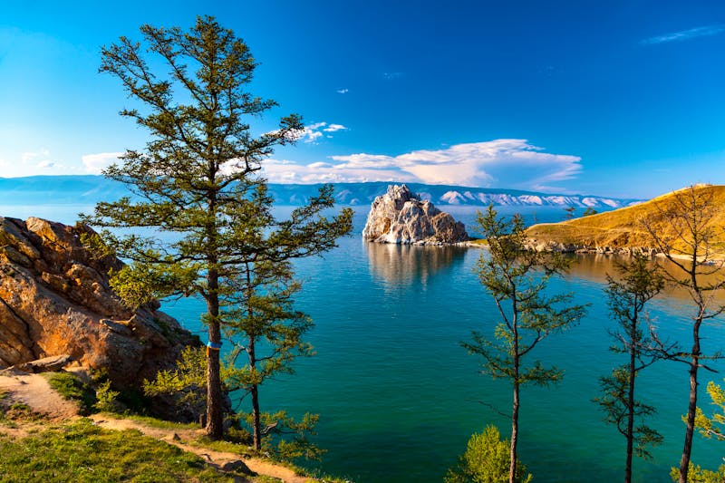 Sommer am Baikalsee in Sibirien - ©©serge-b - stock.adobe.com
