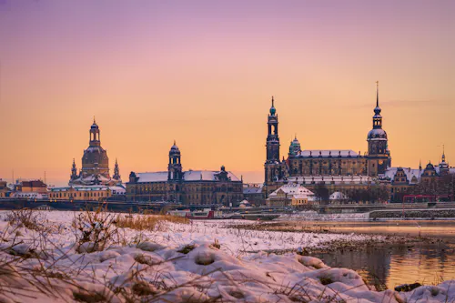 Dresden Sonnenuntergang im Winter &ndash; &copy; Objective Eye  - stock.adobe.com