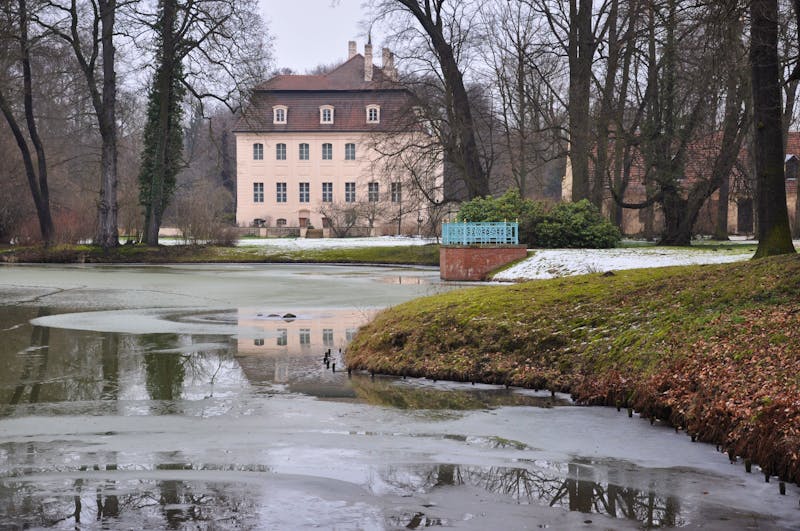 Schloss und Park Branitz bei Cottbus im Winter - ©©Buesi - stock.adobe.com