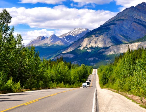 Icefields Parkway in den Rocky Mountains – © ©eddygaleotti - stock.adobe.com