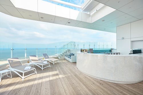Sky Pool-Bar 5-Sterne-Hotel Radisson Blu Resort, Swinoujscie &ndash; &copy; Radisson Blu Resort, Swinoujscie