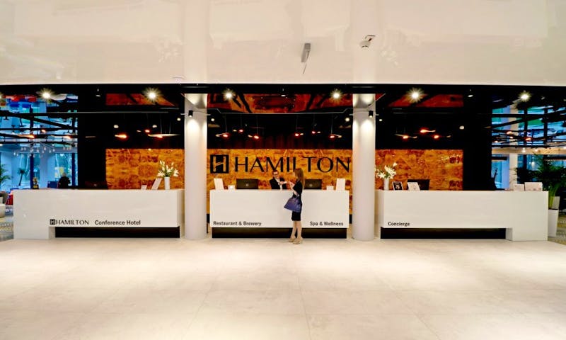 Empfang 5-Sterne-Hotel Hamilton – ©IdeaSpa