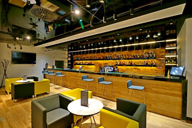 Bar 5-Sterne-Hotel Hamilton – ©IdeaSpa