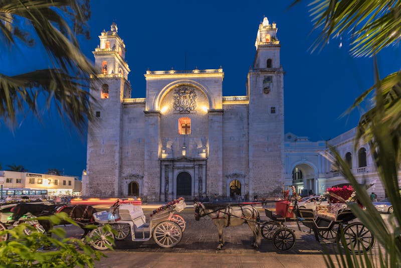 Mexico, Merida bei Nacht - ©Andreas Gruhl - stock.adobe.com