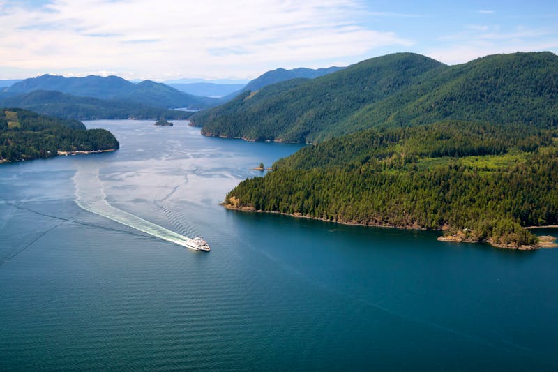 Fährfahrt durch die Inside Passage - ©Edgar Bullon - Adobe Stock