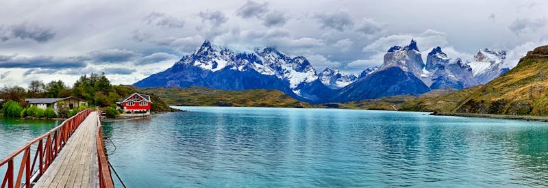 Lake Pehoe at Torres del Paine N.P. (Patagonia, Chile)  - ©©Henner Damke - stock.adobe.com