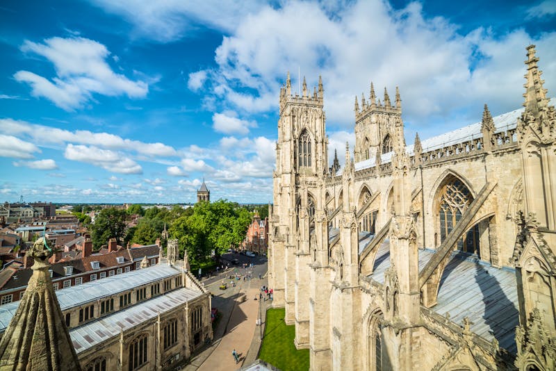 York Minster - ©LevT – Adobe Stock