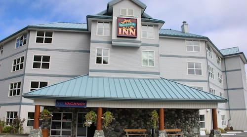 Quarterdeck Inn & Marina Resort Port Hardy – © Canadian Travel Partners