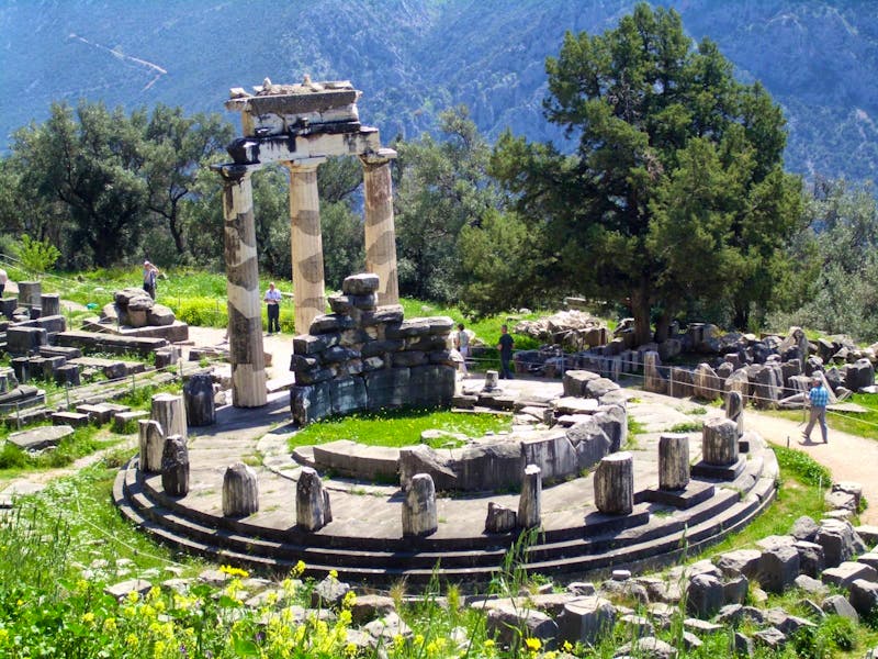 Tholos im Atheneheiligtum bei Delphi - ©Eberhardt TRAVEL