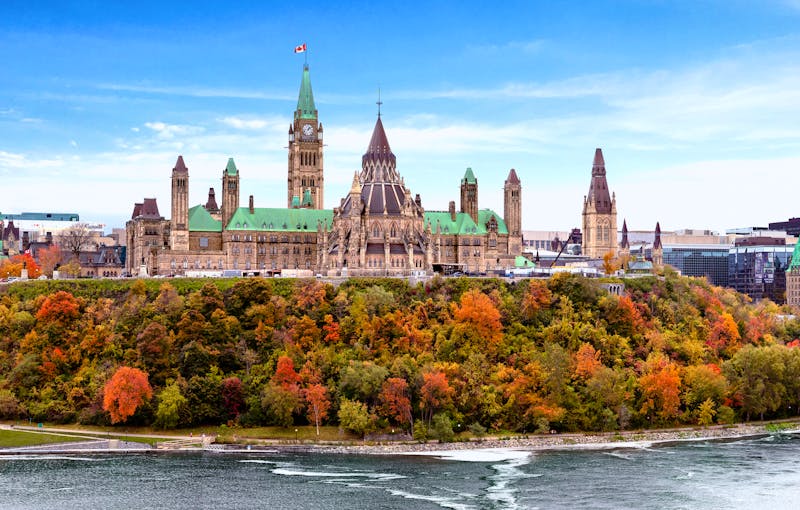 Parlamentshügel in Ottawa zum Indian Summer - ©©Marius - stock.adobe.com