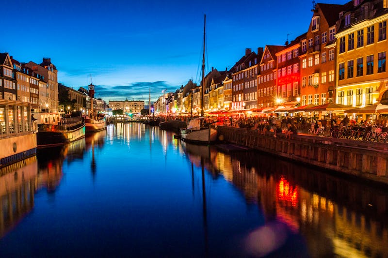 Hafelviertel Nyhavn in Kopenhagen bei Nacht - ©©Matyas Rehak - stock.adobe.com