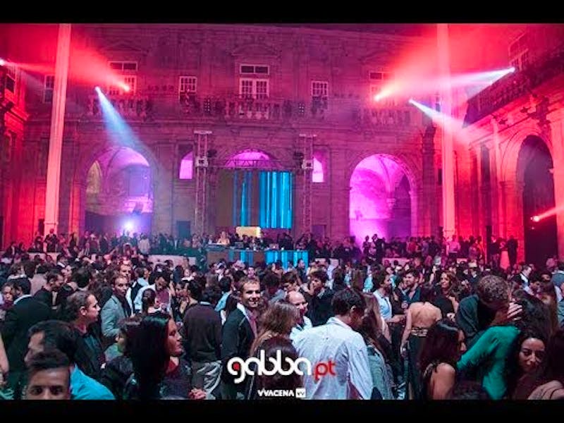 Porto in Portugal - Silvester-Party im Kloster Mosteiro Sao Bento da Vitoria - ©gabba.pt