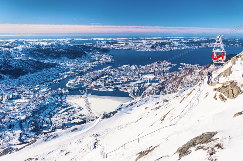 Winter in Bergen - Floibahn und Stadtpanorama - ©Bergen Tourist Board / Robin Strand - visitBergen.com