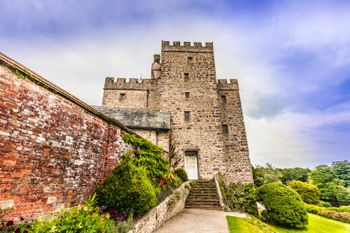 Sizergh Castle  und Garten in Helsington, Cumbria, England &ndash; &copy; ©Debu55y - stock.adobe.com