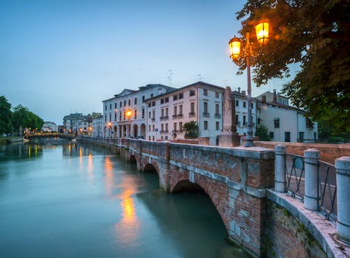 Treviso am Abend &ndash; &copy; petejeff - stock.adobe.com