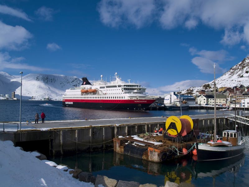 MS  Nordnorge  Honningsvåg  - ©Hurtigruten