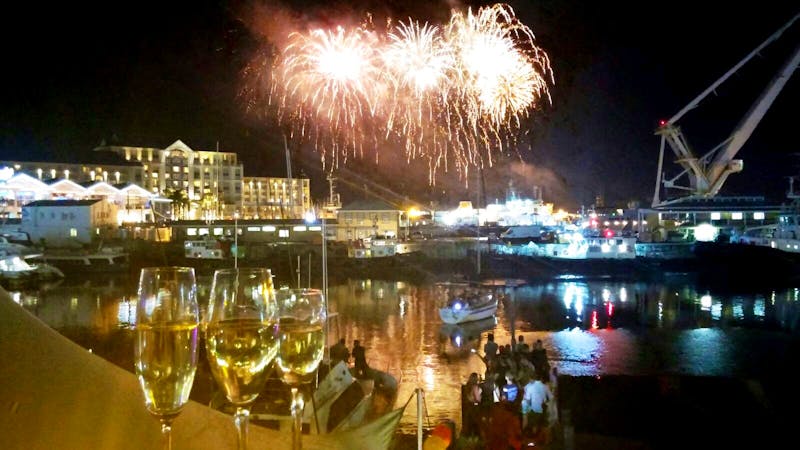 Feuerwerk an der Waterfront in Kapstadt - ©Eberhardt TRAVEL