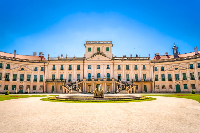 Schloss Esterhazy, Fertod - ©©pure-life-pictures - stock.adobe.com