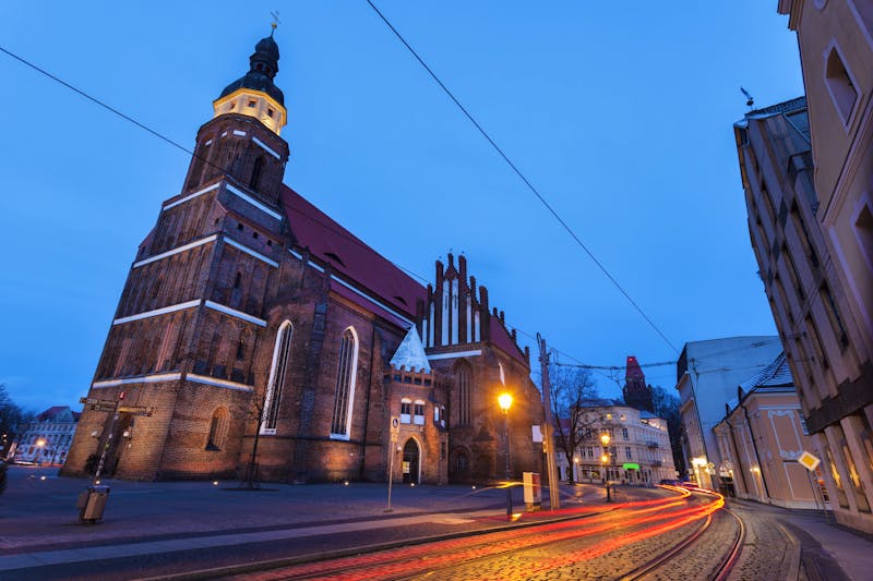 Cottbus – St. Nikolai Kirche im Winter - ©Henryk Sadura - stock.adobe.com
