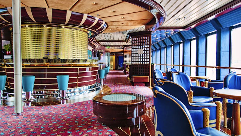 MS Polarlys - Bar - ©Madis Särglepp - Hurtigruten