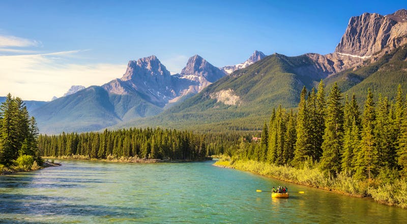 Rafting auf dem Bow River bei Canmore - ©©Nick Fox - stock.adobe.com