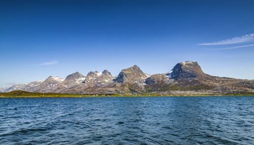 Bergkette Sieben Schwestern in Nordnorwegen &ndash; &copy; ©Uwe - stock.adobe.com