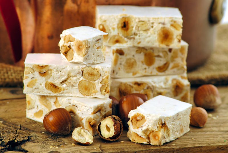 Traditionelles Torrone - Nougat - ©©travelbook - stock.adobe.com