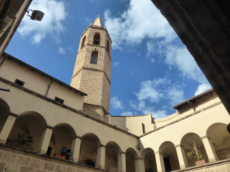 Alghero - San Francesco Kirche Kreuzgang - ©Eberhardt TRAVEL