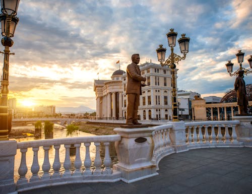 Art bridge in Skopje – © ©rh2010 - stock.adobe.com