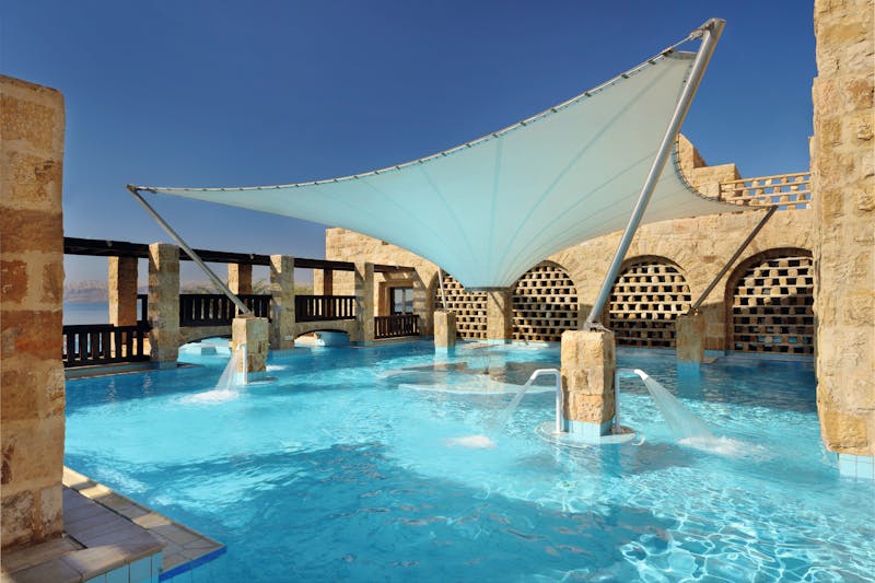 Mövenpick Resort & Spa - Poollandschaft - ©Mövenpick Resort & Spa Dead Sea