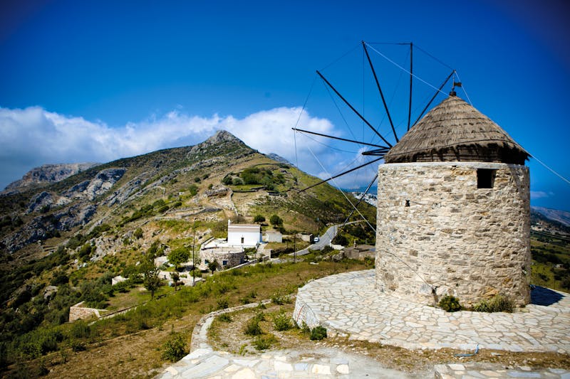 Alte Windmühle auf der Insel Naxos - ©Evan Spiler 2011 - Adobe Stock