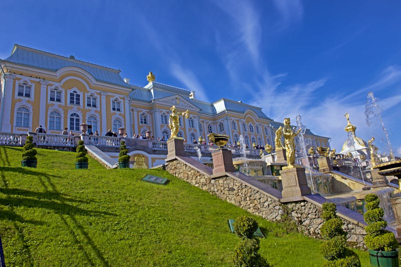 Russland St. Petersburg – Monplaisir im Peterhof - ©Christophe K - stock.adobe.com
