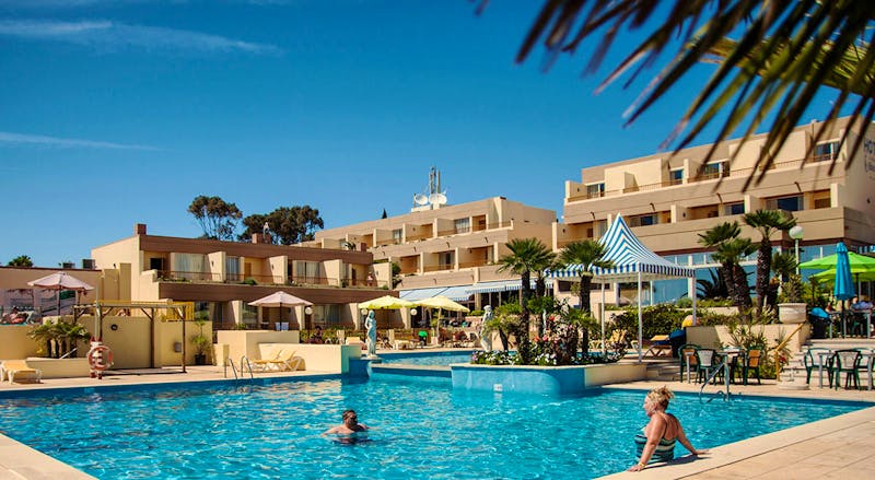 Baia Cristal Beach & Spa Resort in Carvoeiro - ©Baia Cristal Beach & Spa Resort