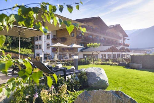 Sporthotel Brugger - Hotelgarten  &ndash; &copy; Sporthotel Brugger