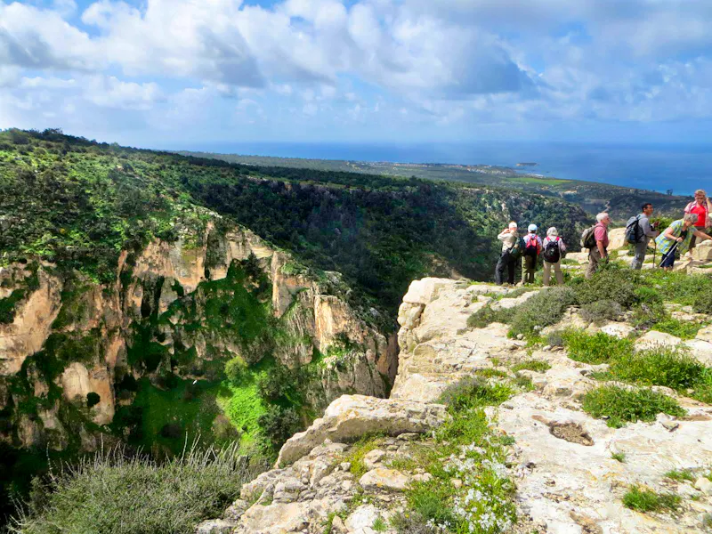 Wanderung an der Avagas-Schlucht - &copy;Eberhardt TRAVEL
