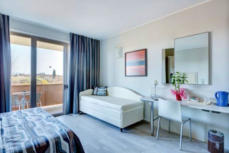 Parc Hotel Peschiera - Zimmerbeispiel – ©Parc Hotel Peschiera