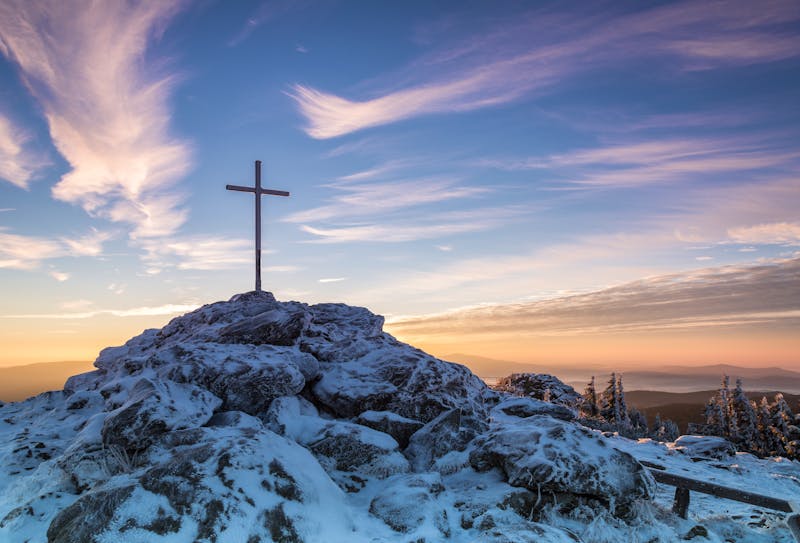Bayerischer Wald – Sonnenaufgang auf dem Großen Arber im Winter - ©nemo1963 - stock.adobe.com