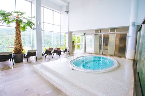 Hotel Bialy Kamien - Whirlpool im Spabereich &ndash; &copy; Hotel Bialy Kamien