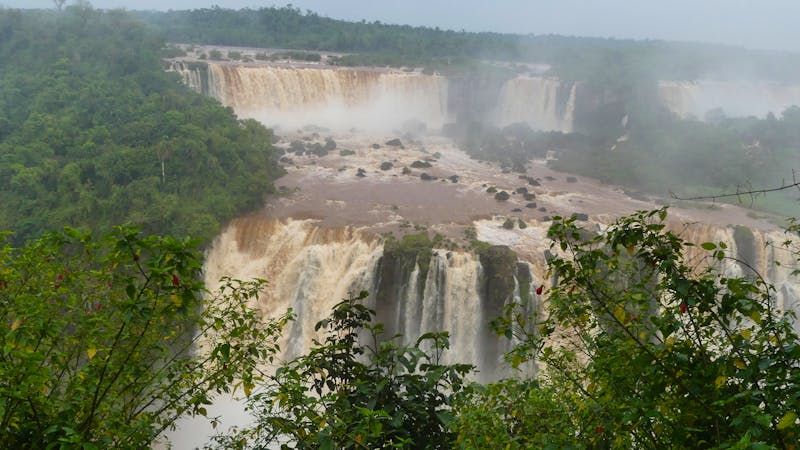 Iguazu-Wasserfälle von der brasilianischen Seite - ©Frank Nimschowski