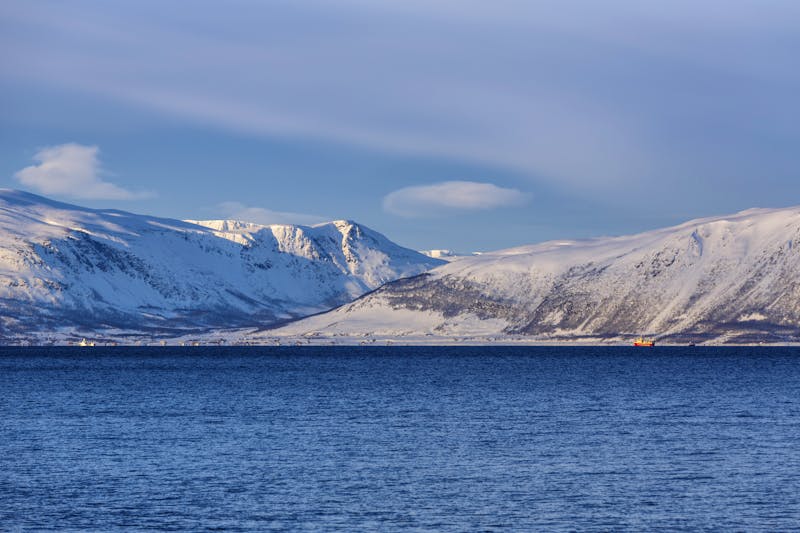 Ullsfjord im Winter - ©Manfred Schmidt - stock.adobe.com