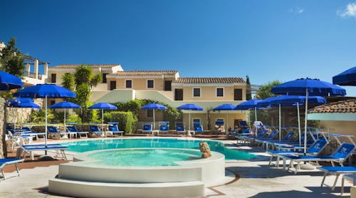 Pool – © http://www.myohotelstellemarine.com