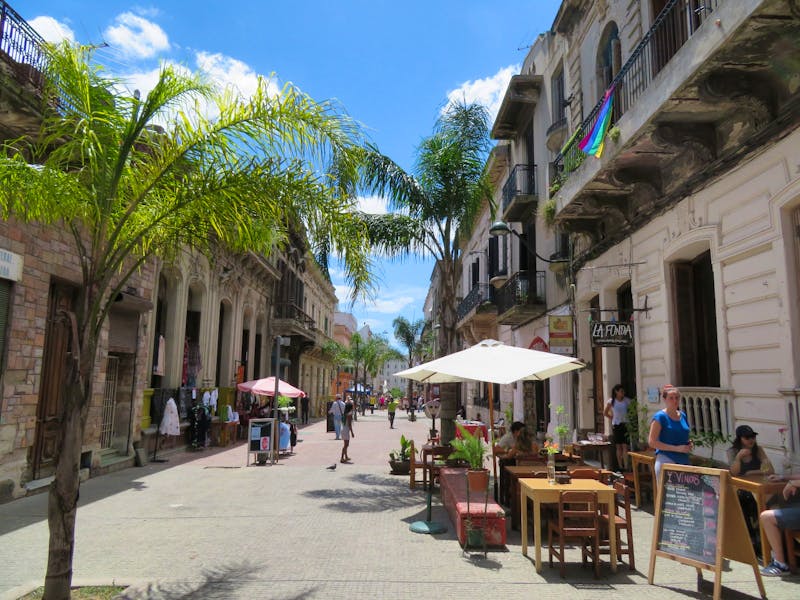 Straße in Montevideo  - ©Eberhardt TRAVEL