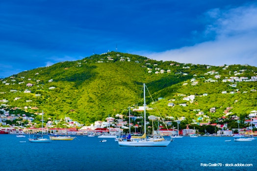 Saint Maarten Hafen, Karibik – © Costin79 - stock.adobe.com