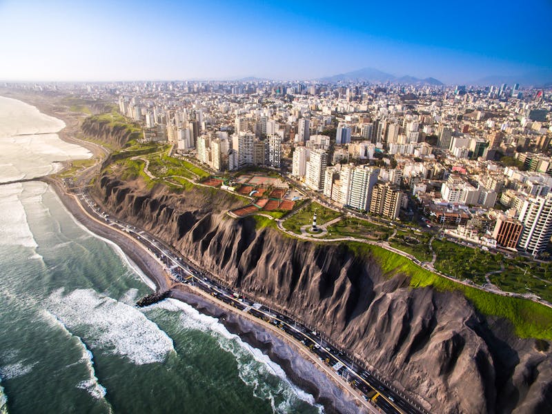 Lima an der Küste Perus - ©©christian vinces - stock.adobe.com