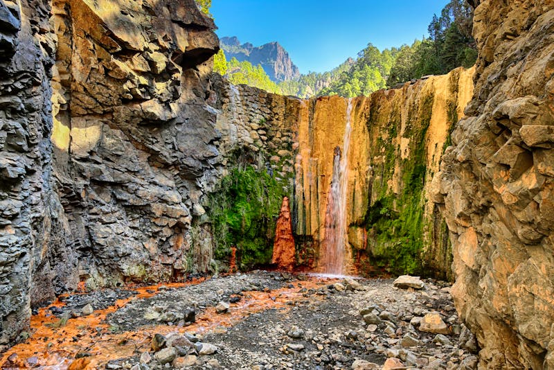 Wasserfall im Nationalpark Caldera de Taburiente - ©©Henner Damke - stock.adobe.com